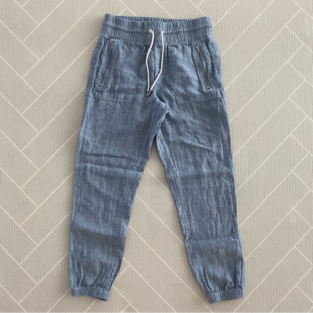 Athleta Cabo Linen Jogger pants in chambray blue Women’s Size 4